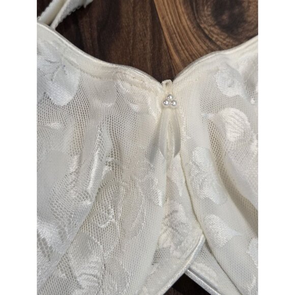 Wacoal Awareness Underwire Bra 85567 - Picture 2 of 8